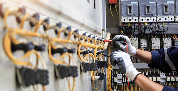 Professional Electrician technician working in Suffield Depot, CT
